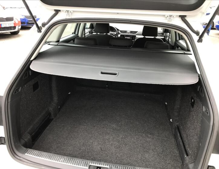Škoda Superb 8