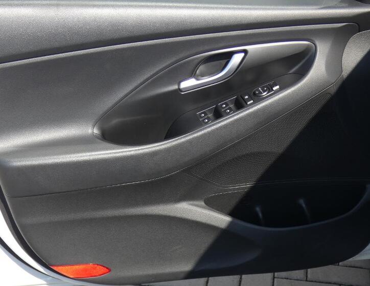 Hyundai i30 8