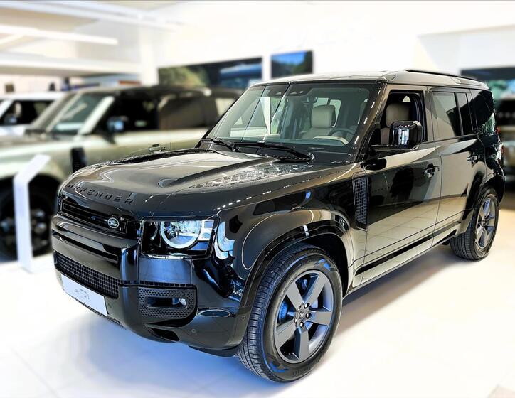 Land Rover Defender 1