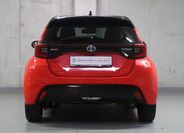 Toyota Yaris 6