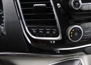 Ford Tourneo Custom 24