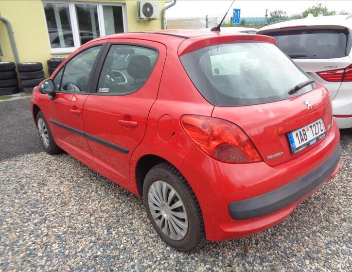 Peugeot 207 4