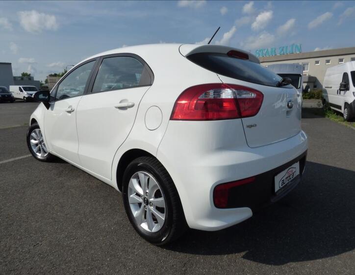 KIA Rio 49