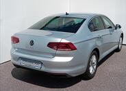 Volkswagen Passat 2