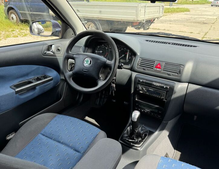 Škoda Octavia 10