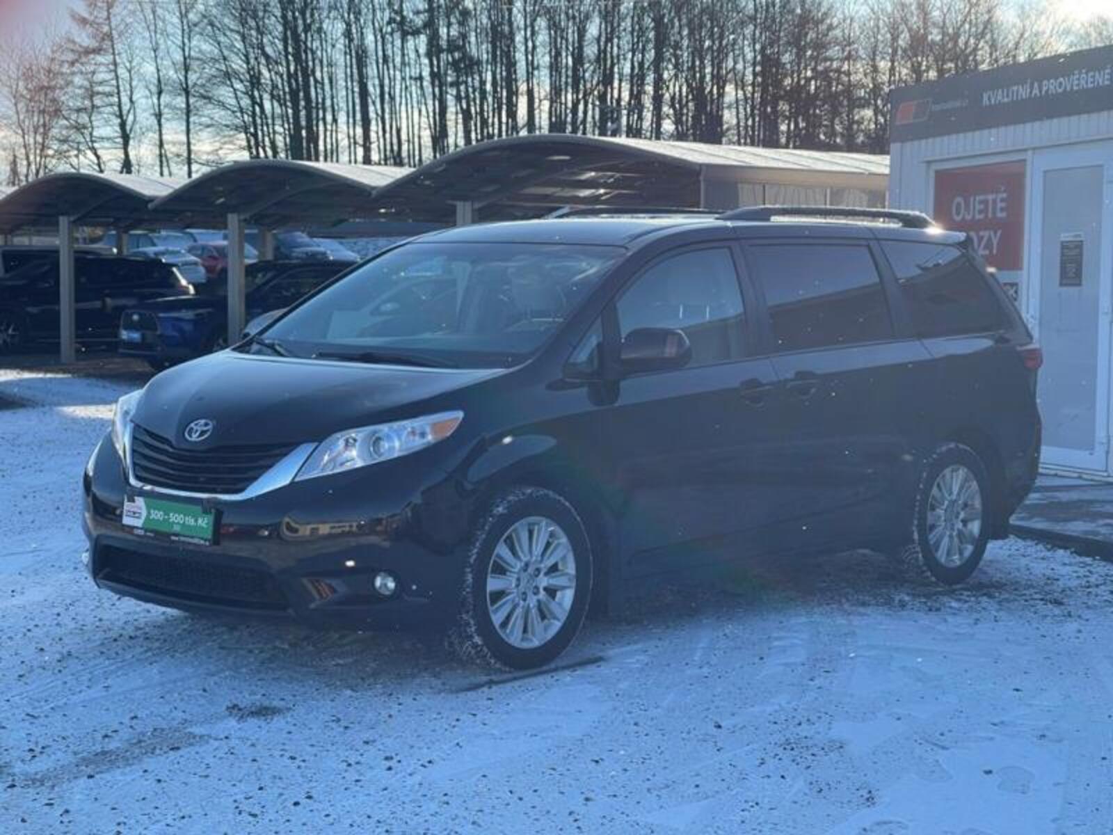 Toyota Sienna 3