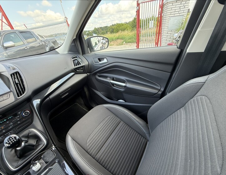 Ford Kuga 24