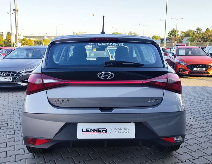 Hyundai i20 6