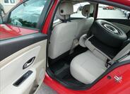 Renault Fluence 17