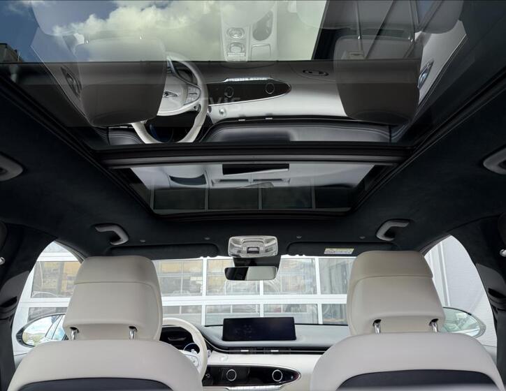 Hyundai Genesis 19