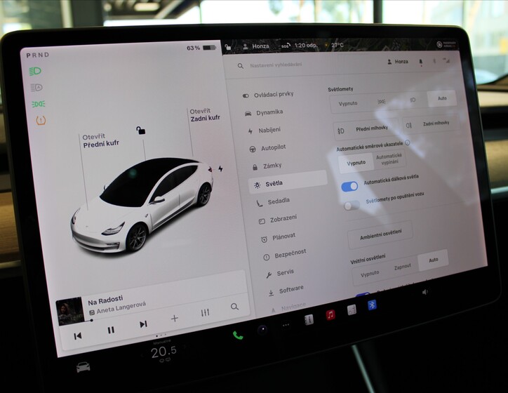 Tesla Model 3 16