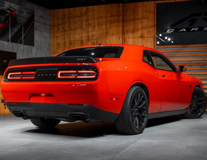 Dodge Challenger 26