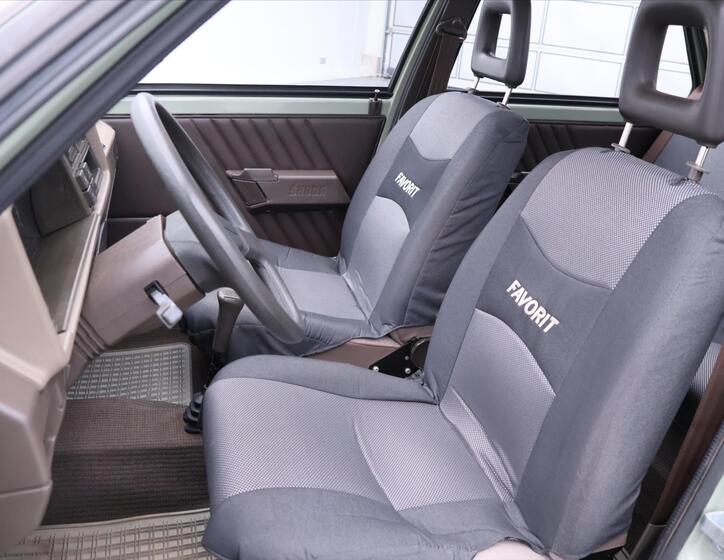 Škoda Favorit 11