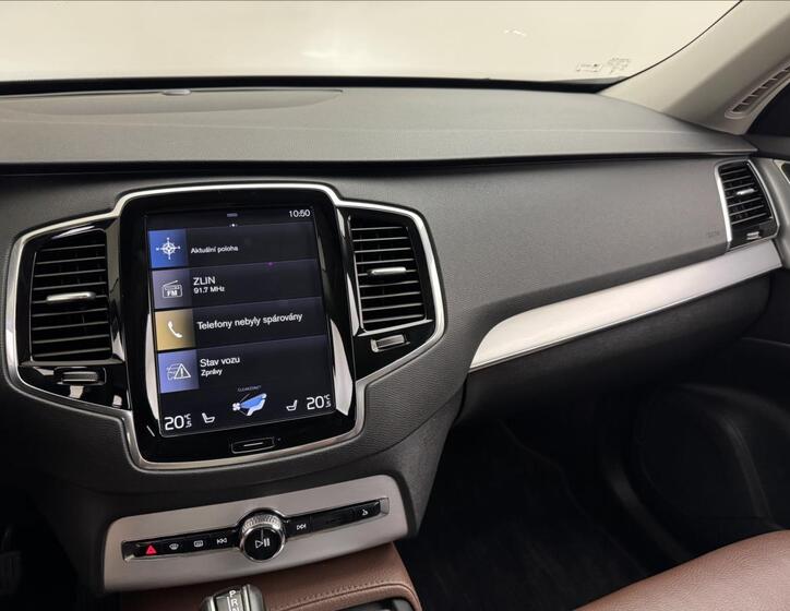 Volvo XC90 16