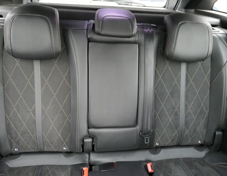 Peugeot 3008 8