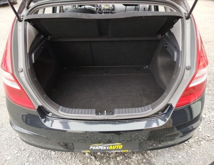 Hyundai i30 32