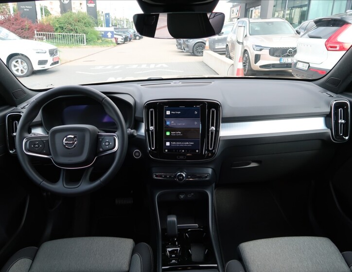 Volvo XC40 13