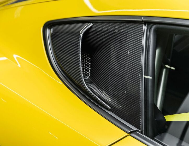 Porsche Cayman 25