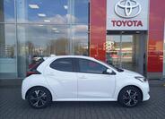 Toyota Yaris 6
