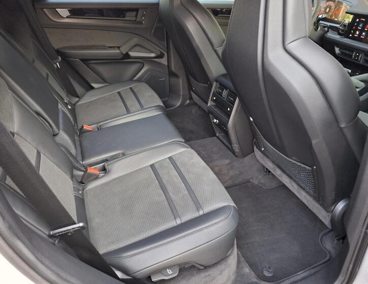 Porsche Cayenne 17