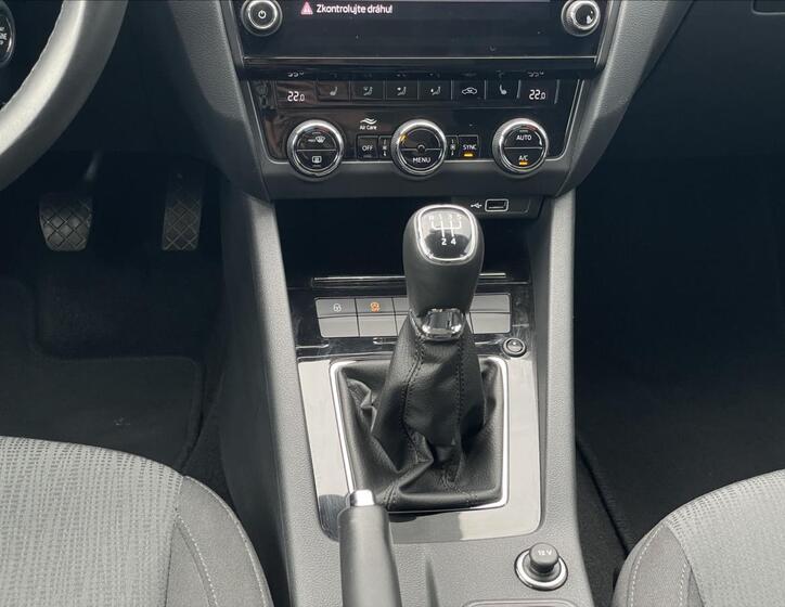 Škoda Octavia 13