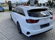 KIA Ceed 9