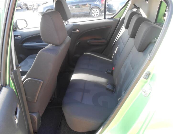 Opel Agila 16