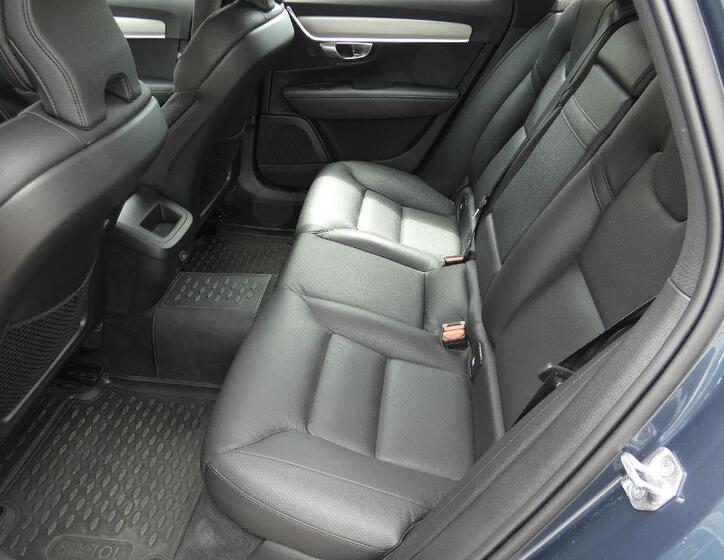Volvo V90 18