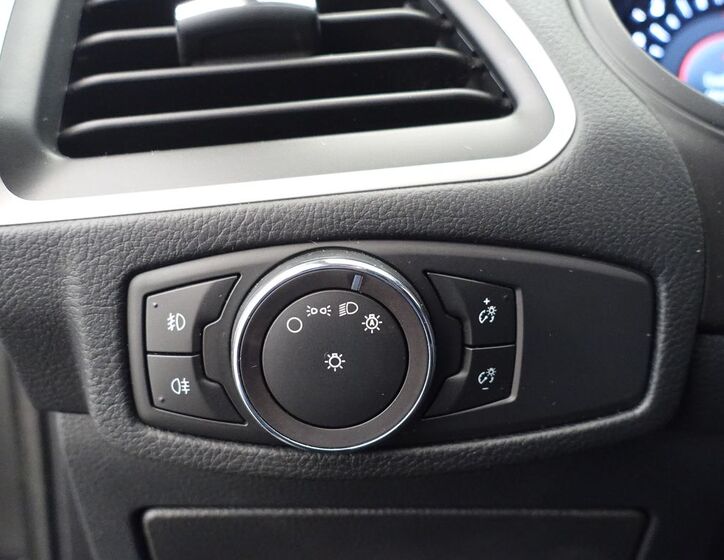 Ford S-MAX 19