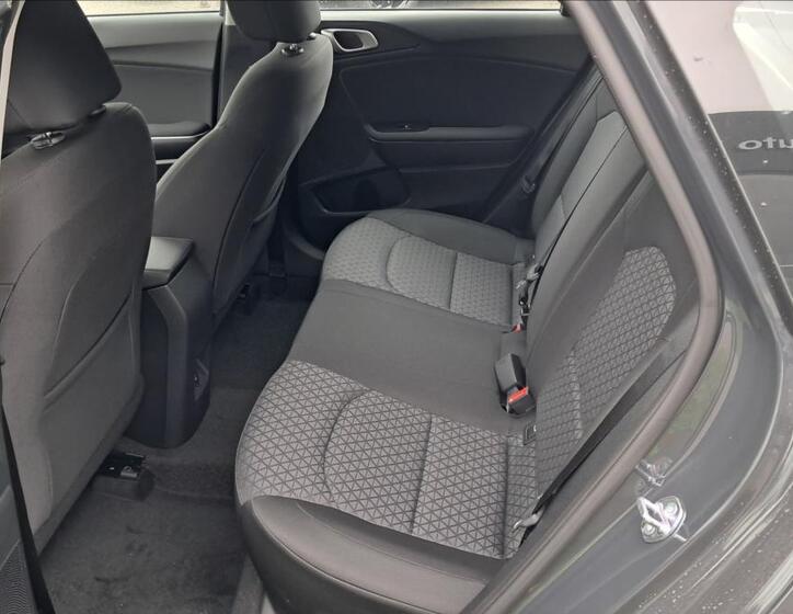 KIA Ceed 8