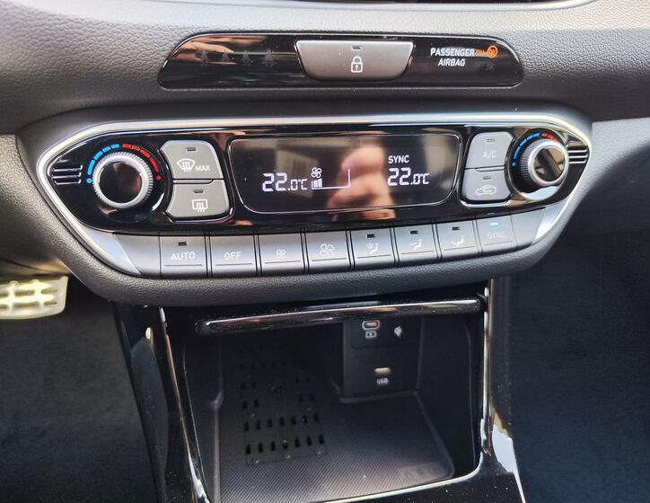 Hyundai i30 21