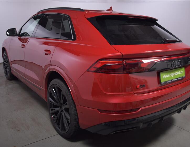Audi Q8 3