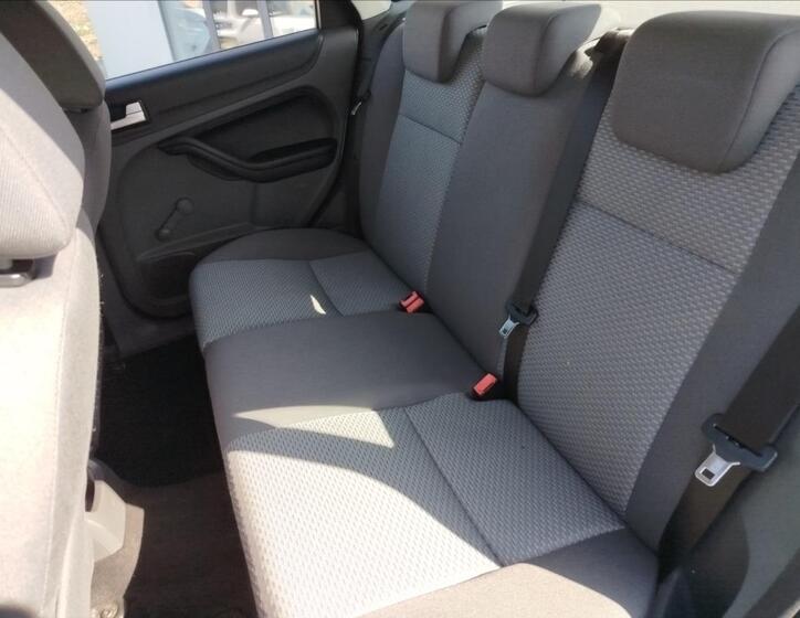 Ford Focus 21