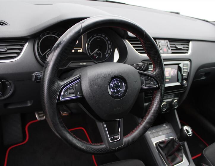 Škoda Octavia 16