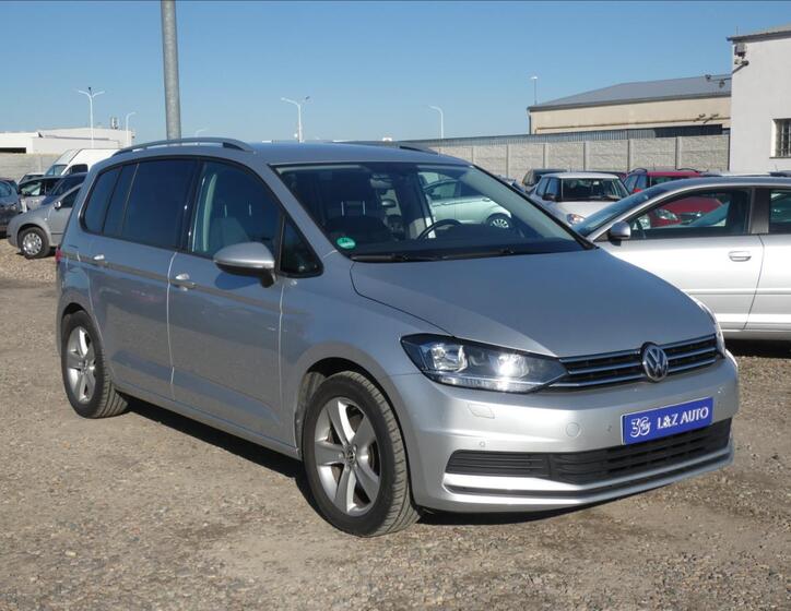 Volkswagen Touran 3