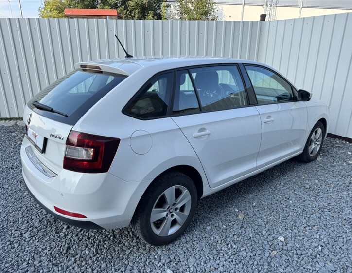 Škoda Rapid 13