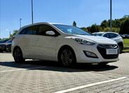 Hyundai i30 4