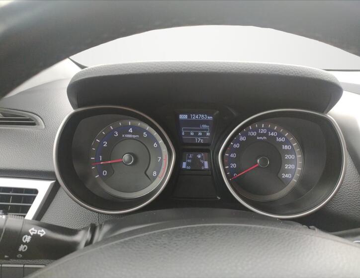 Hyundai i30 12
