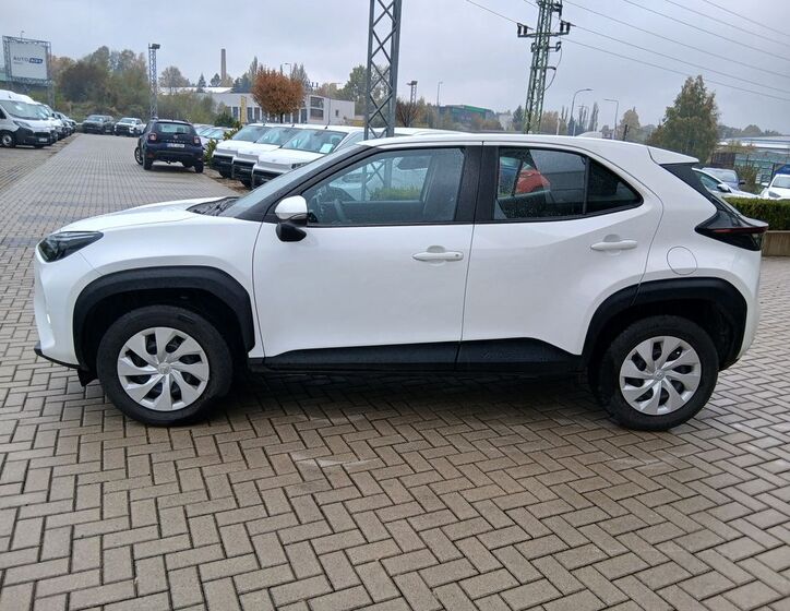 Toyota Yaris Cross 3