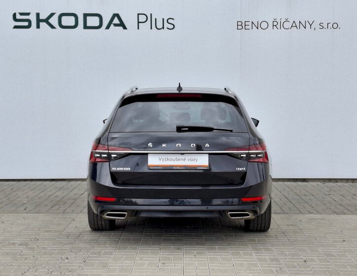 Škoda Superb 12