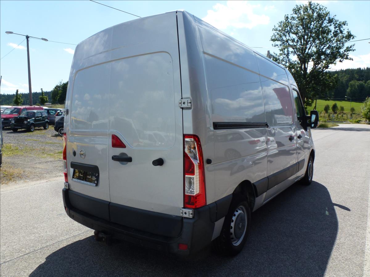 Opel Movano