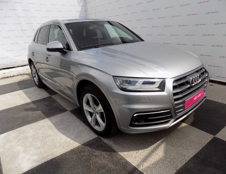 Audi Q5 6