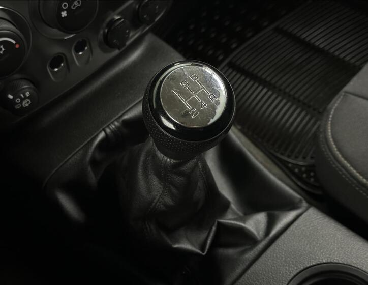 Hummer H3 16