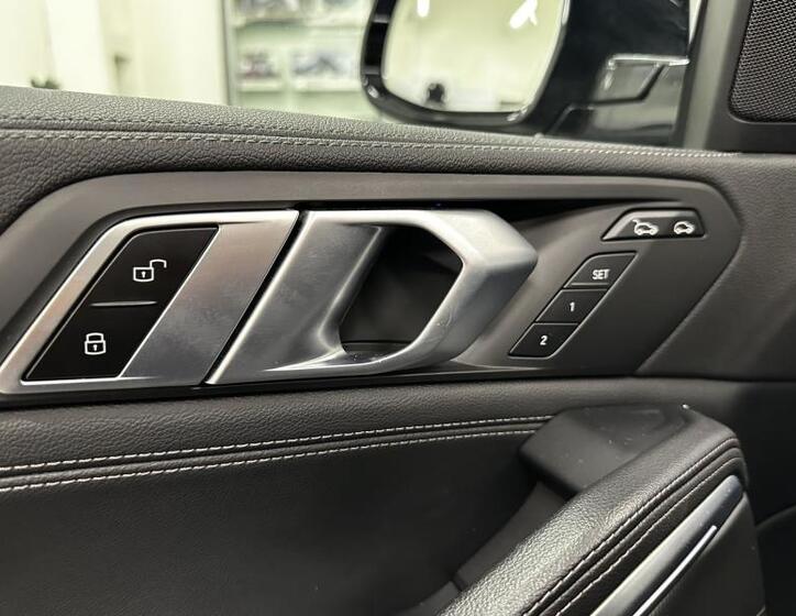 BMW X5 9