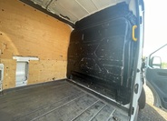 Ford Transit 9