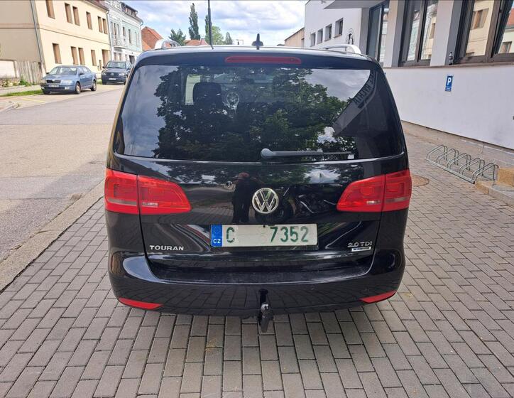 Volkswagen Touran 9