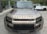 Land Rover Defender 3