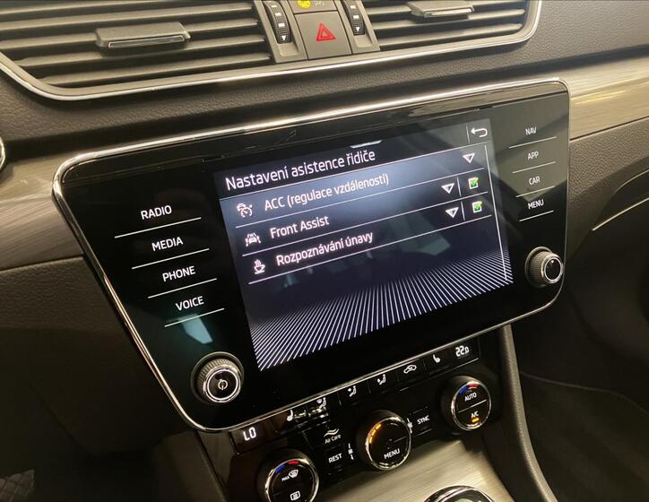Škoda Superb 11