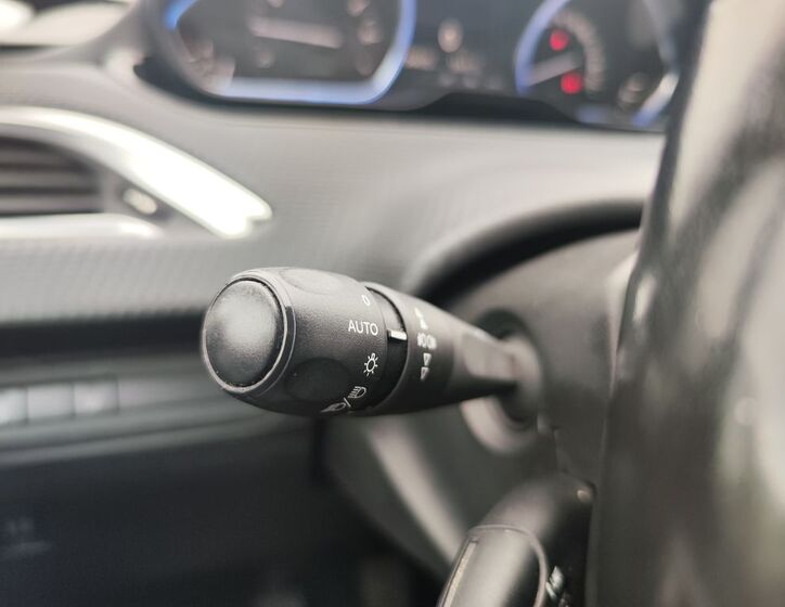 Peugeot 2008 23