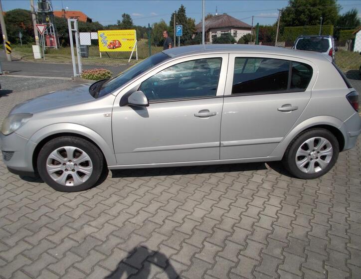 Opel Astra 5